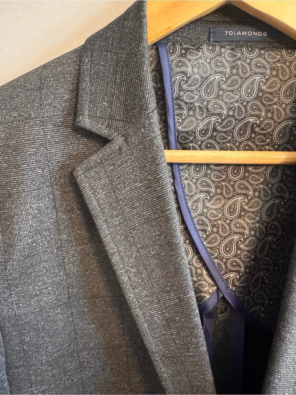7 Diamonds Clayton Men’s Charcoal Plaid Blazer Sport Coat Large